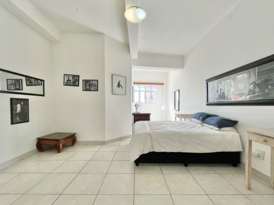 2 Bedroom Property for Sale in Woodstock Western Cape